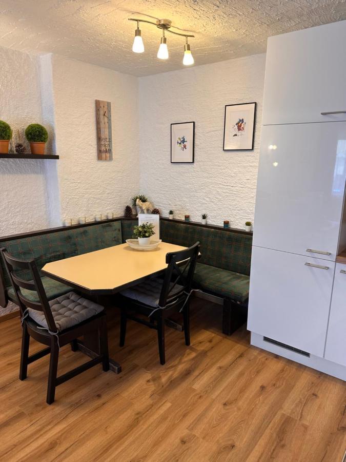 Waidach Zentrum 1 로이타쉬 외부 사진