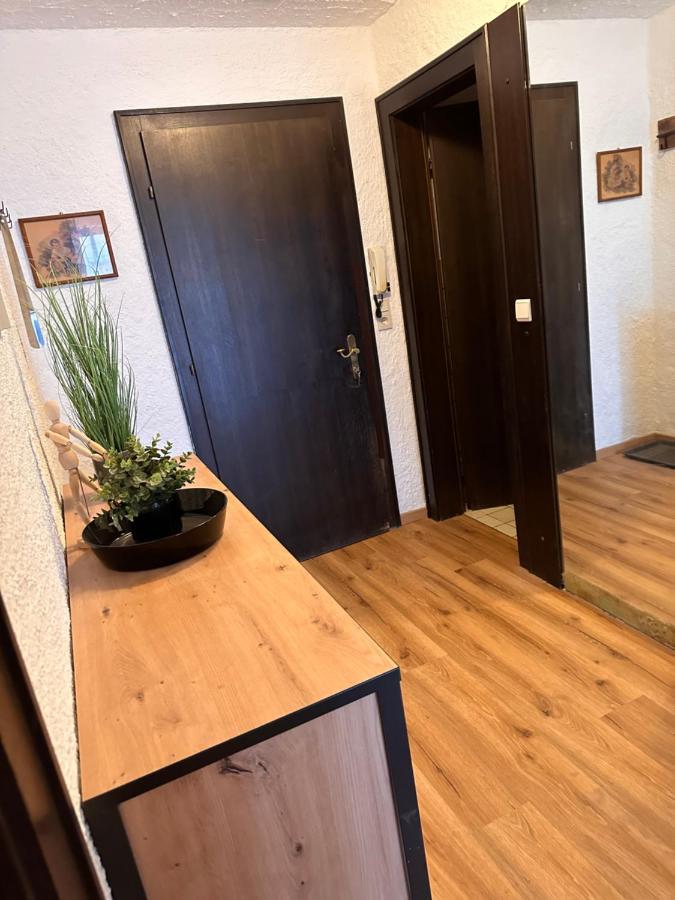 Waidach Zentrum 1 로이타쉬 외부 사진