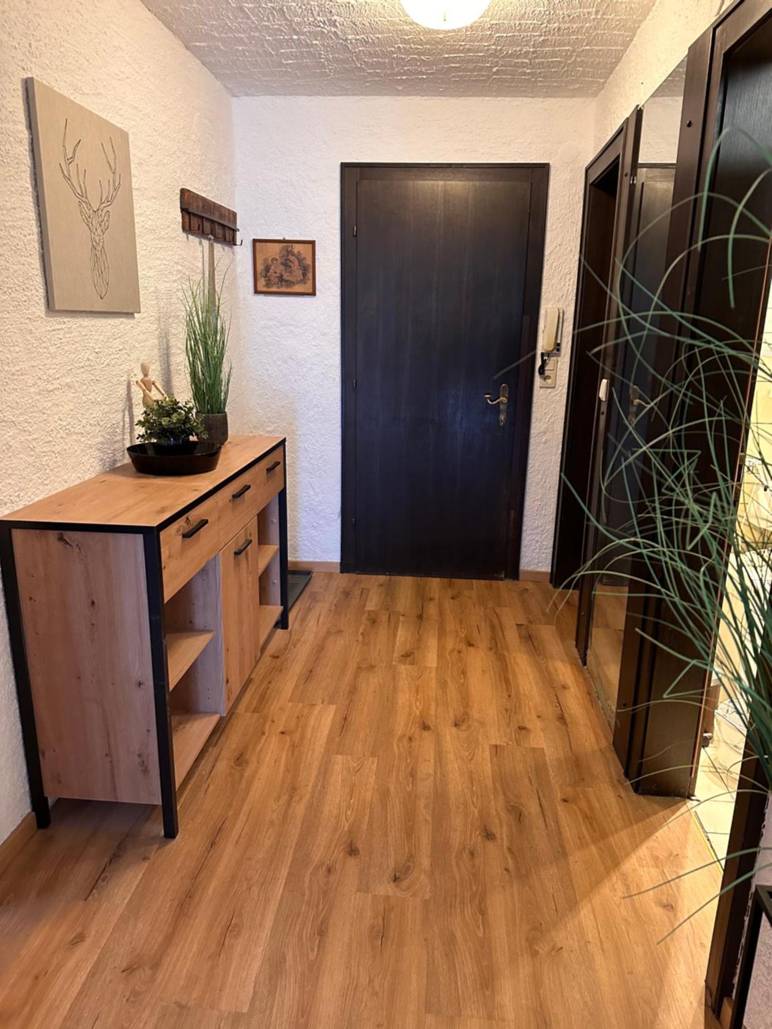 Waidach Zentrum 1 로이타쉬 외부 사진